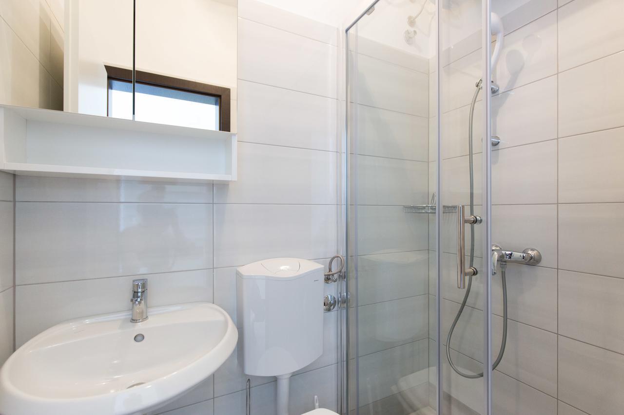 Nihada Apartman *