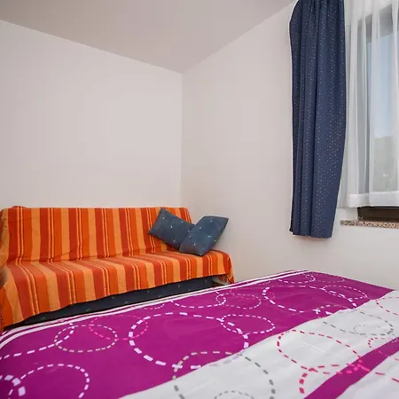 Guesthouse Nihada Punat Exterior photo