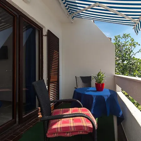 Guesthouse Nihada Punat Exterior photo