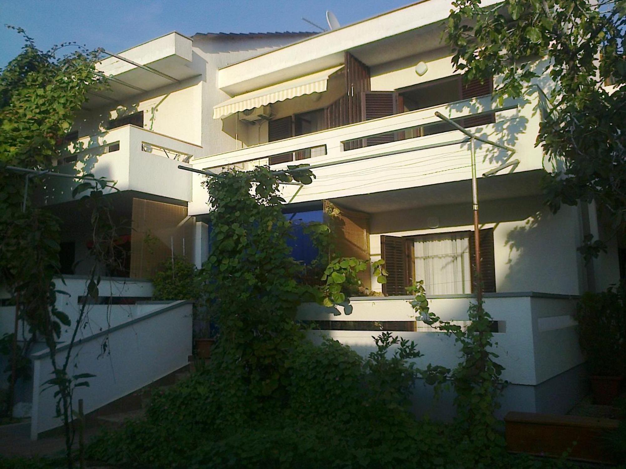 Nihada Apartment *
