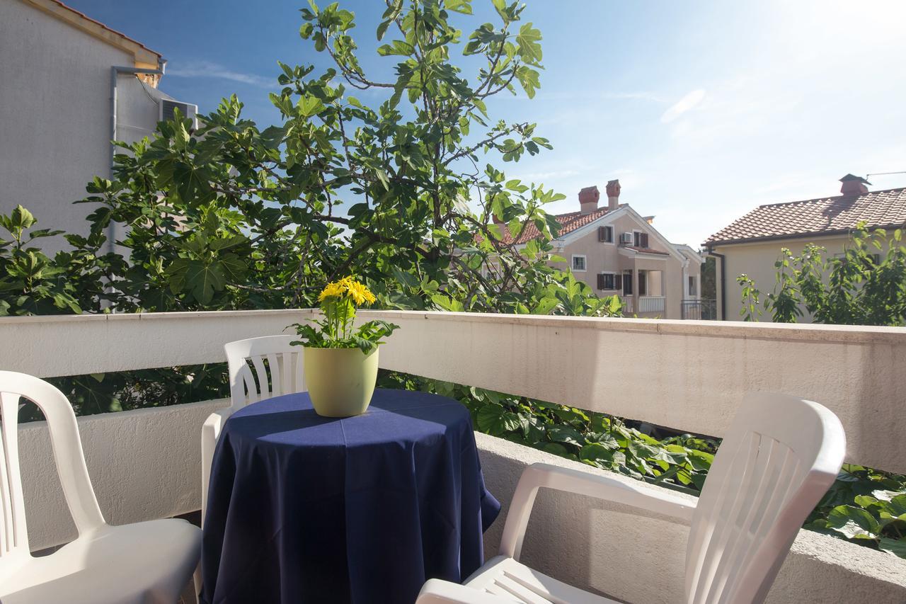 Nihada Apartment *