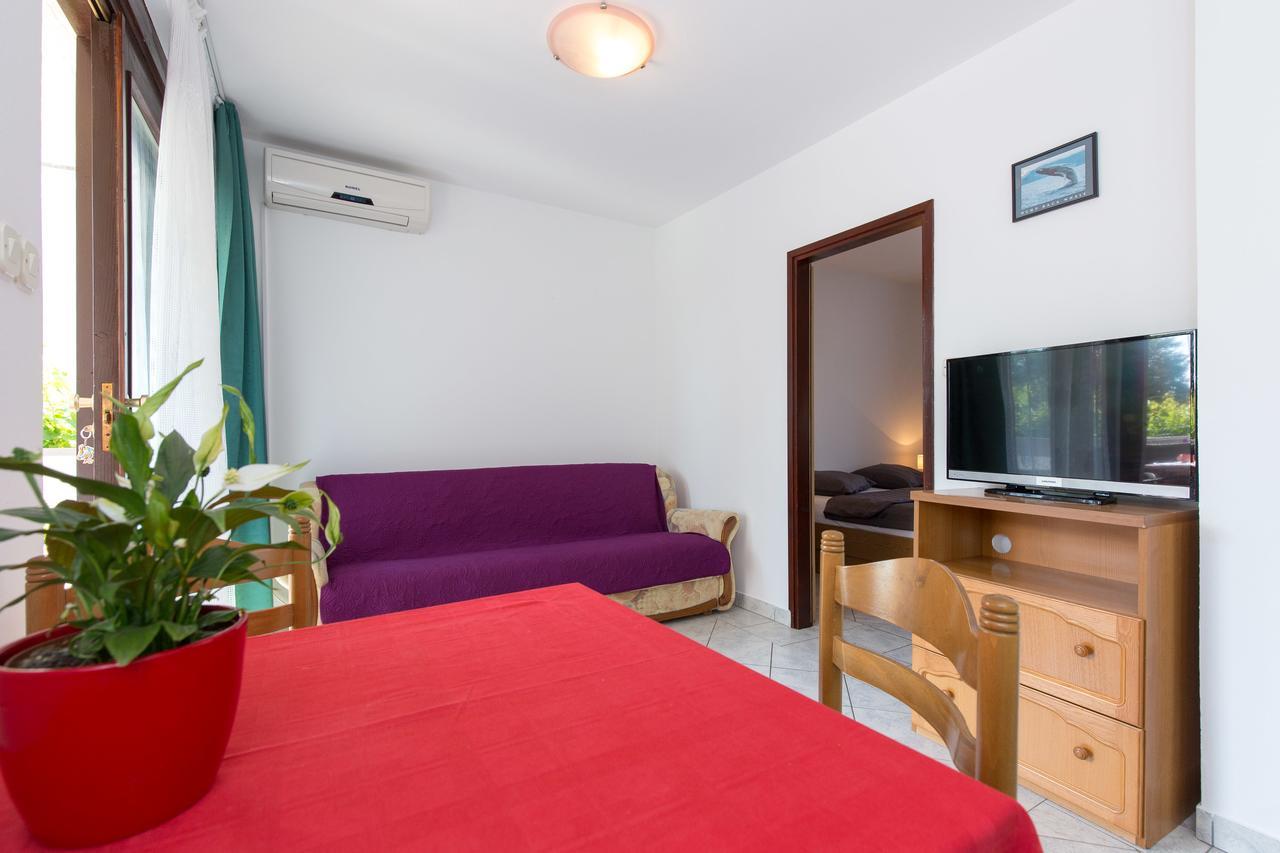 Apartment Nihada *