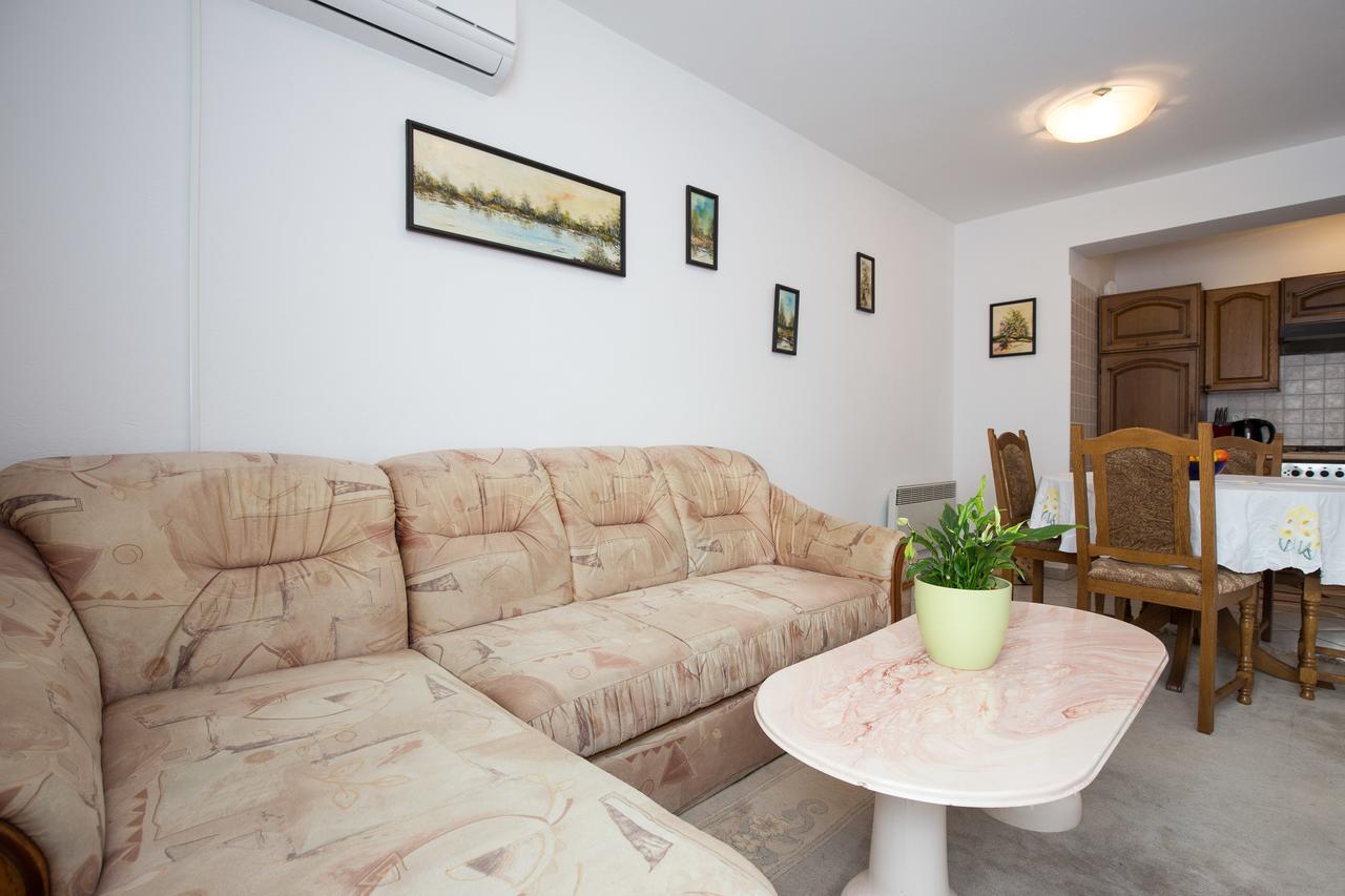 Apartment Nihada Punat