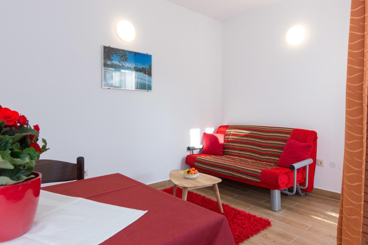 Apartment Nihada *
